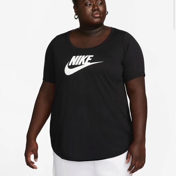 Nike Sportswear Essential Women's Tunic (Plus Size) - Picture 1 of 11